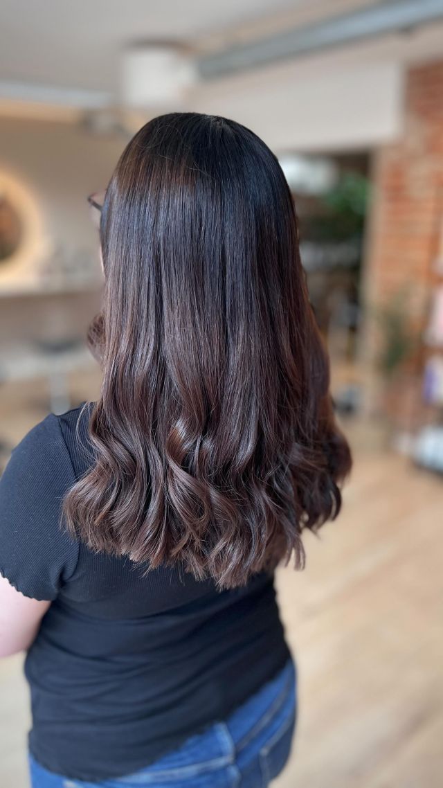 Brown hair🤎. #frisörsalong#svedala#hårfint#frisör#hairdresser#hairstylist#hårinspo#brunthår#brownhair#marianilastockholm#frisörskåne#frisörsvedala#hårfintsvedala