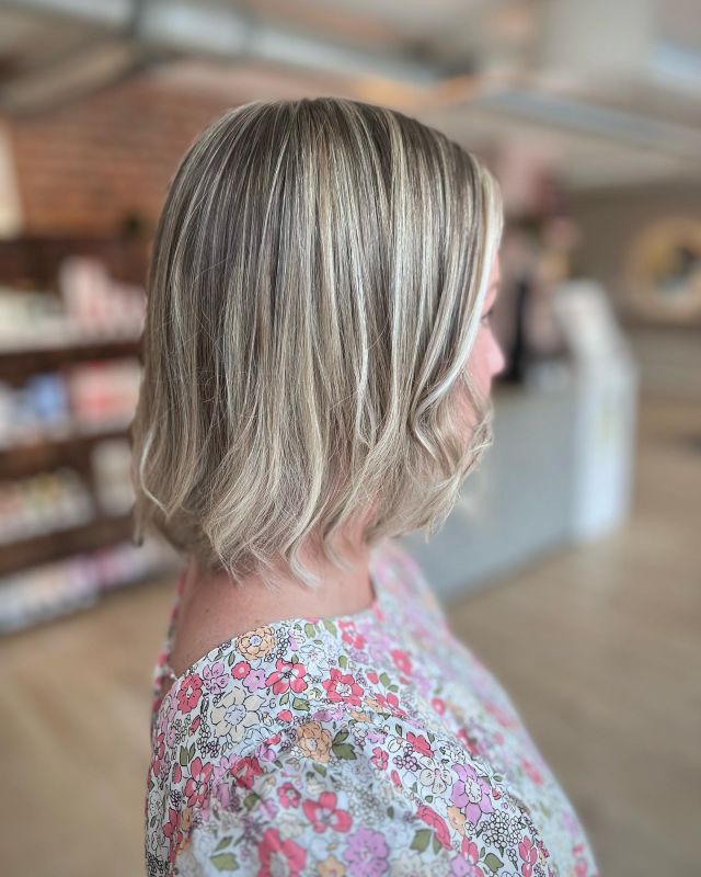 Summer fresh hair😍. #frisörsalong#svedala#hårfint#frisör#hairdresser#hairstylist#hårinspo#summerfreshhair#blondehair#balayage#marianilastockholm#frisörskåne#frisörsvedala#hårfintsvedala